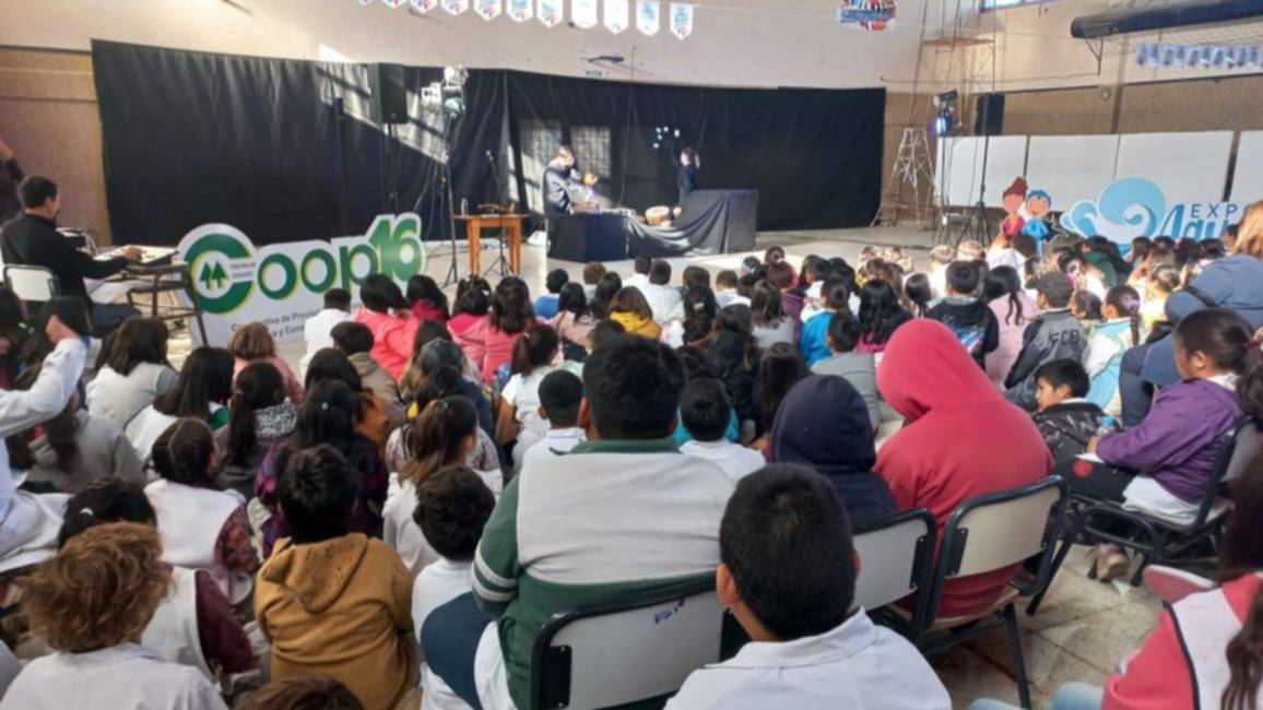 La Coop. 16 realizó actividades en Trevelin por el Día Mundial del Agua
