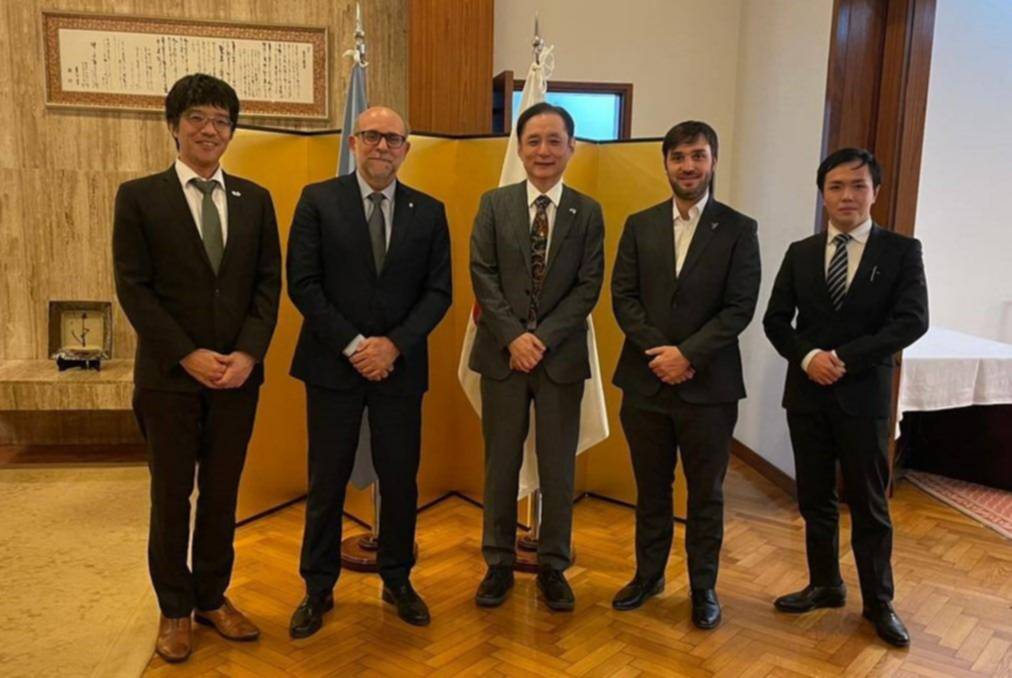 Torres se reunió con el embajador de Japón para impulsar el intercambio entre el país y Chubut