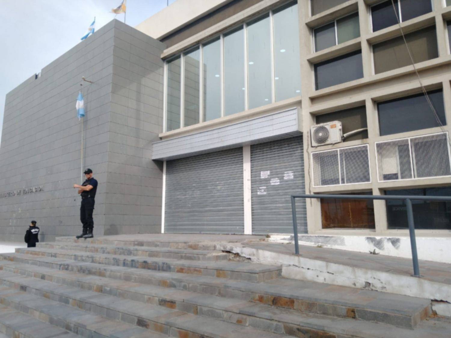 Aguilera habló de “sobreactuación” de los y las docentes y la ATECH salió con los tapones de punta