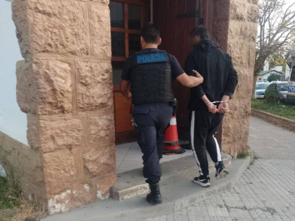 Detuvieron en Esquel a un hombre con pedido de captura en Trelew