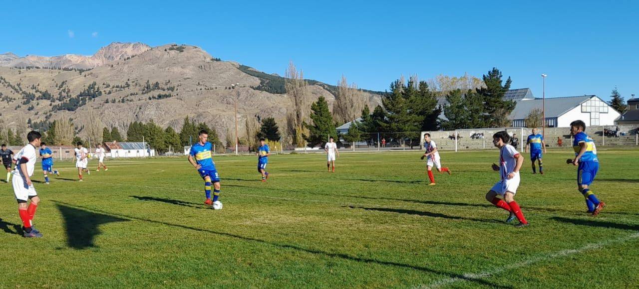 Belgrano goleó a Juventud Unida y jugará la final ante Independiente