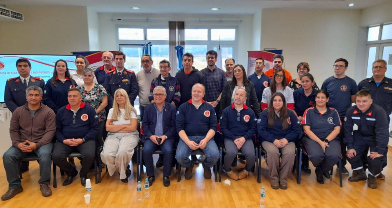 Trevelin: La Federación Chubutense de Bomberos Voluntarios se reunió con el presidente del Consejo Nacional