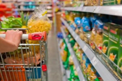 Canasta básica: una familia necesitó $203.361 en abril para no ser pobre