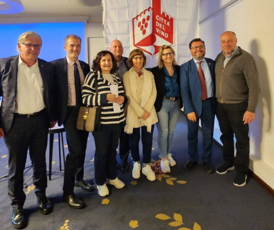 Viñas del Nant y Fall de Trevelin presenta en Italia su experiencia en vendimias abiertas al turismo