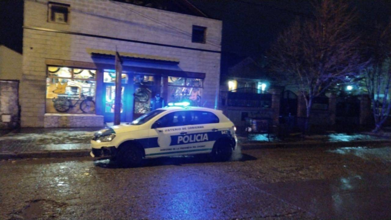 Intentaron robar en una reconocida bicicletería de Esquel y fueron detenidos