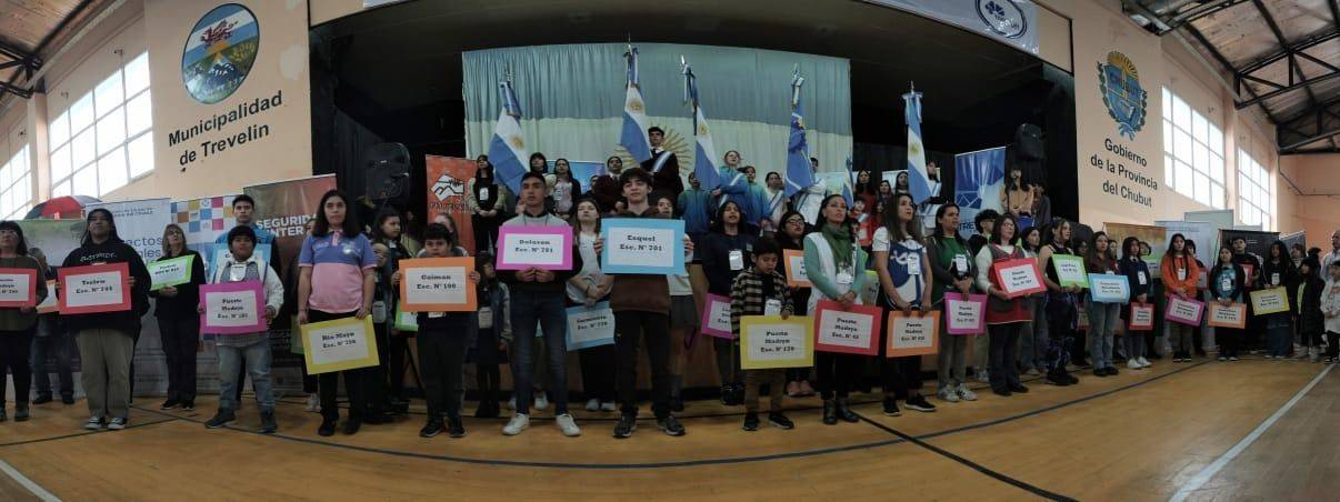 Con una gran convocatoria, se realizó la Feria de Ciencias y la Muestra Provincial de Jóvenes Emprendedores